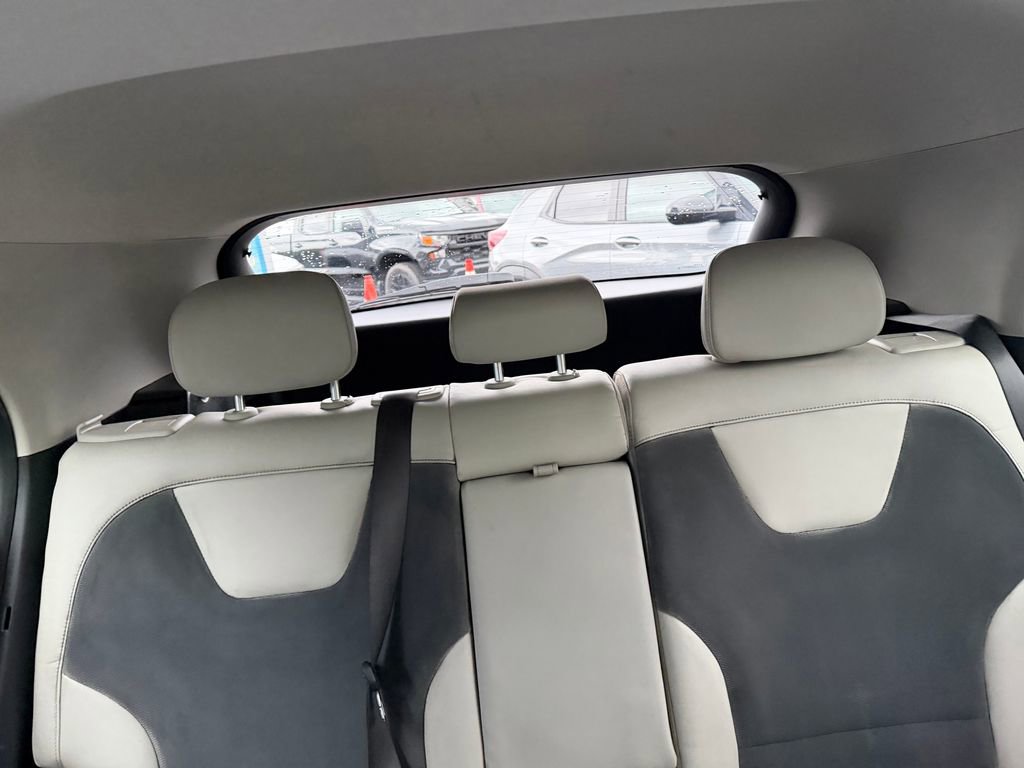 Used 2023 Kia Niro EX Touring FWD image 20