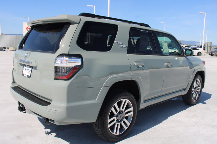 Used 2022 Toyota 4Runner TRD Sport w/ Technology Package AWD/4WD image 3