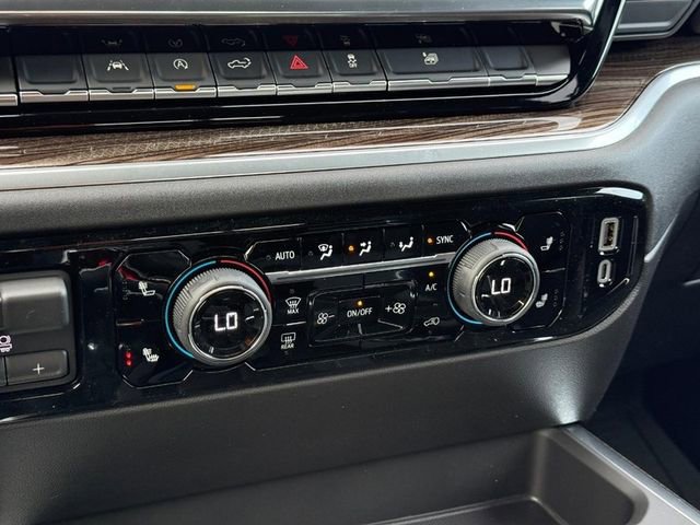 New 2026 Chevrolet Silverado 1500 RST w/ Redline Edition AWD/4WD image 13