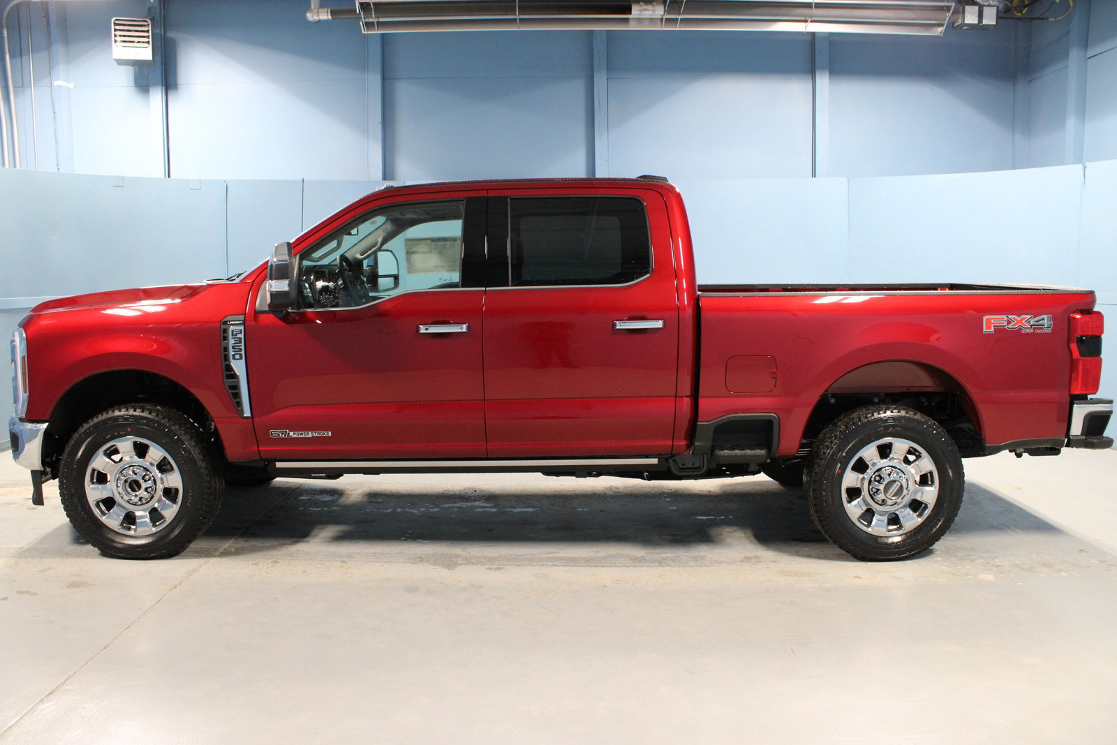 New 2025 Ford F350 Lariat w/ Lariat Ultimate Package image 30