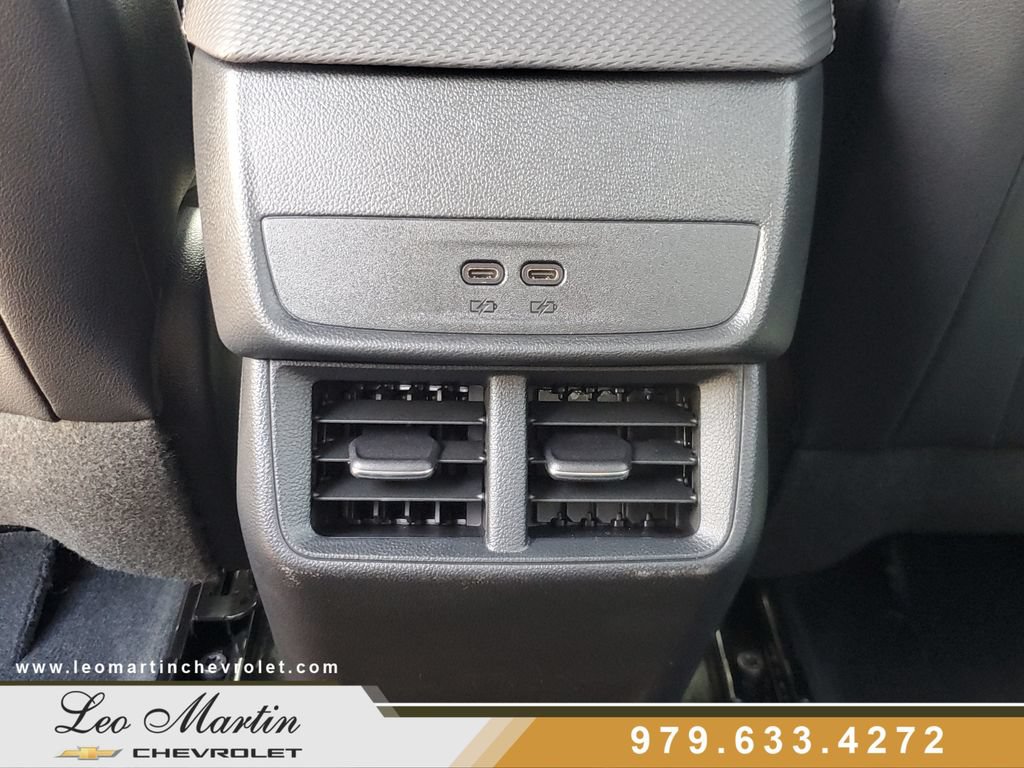 New 2026 Chevrolet Equinox LT w/ Convenience Package II FWD image 12