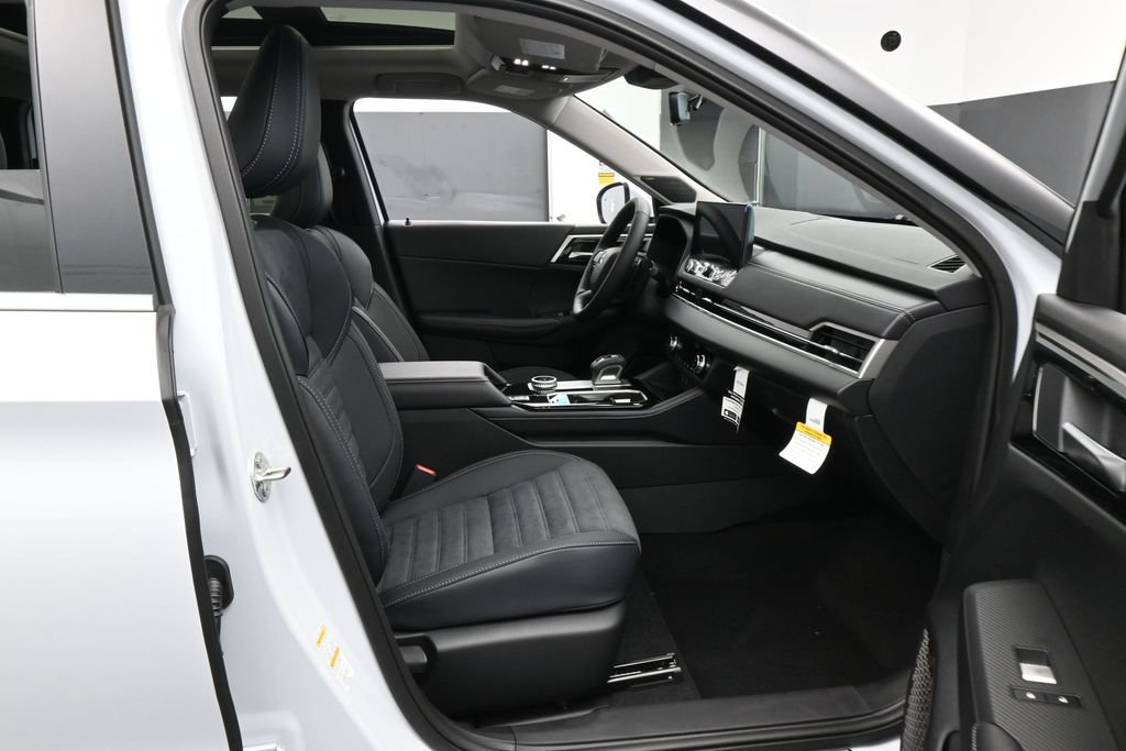 New 2026 Mitsubishi Outlander SE FWD image 45