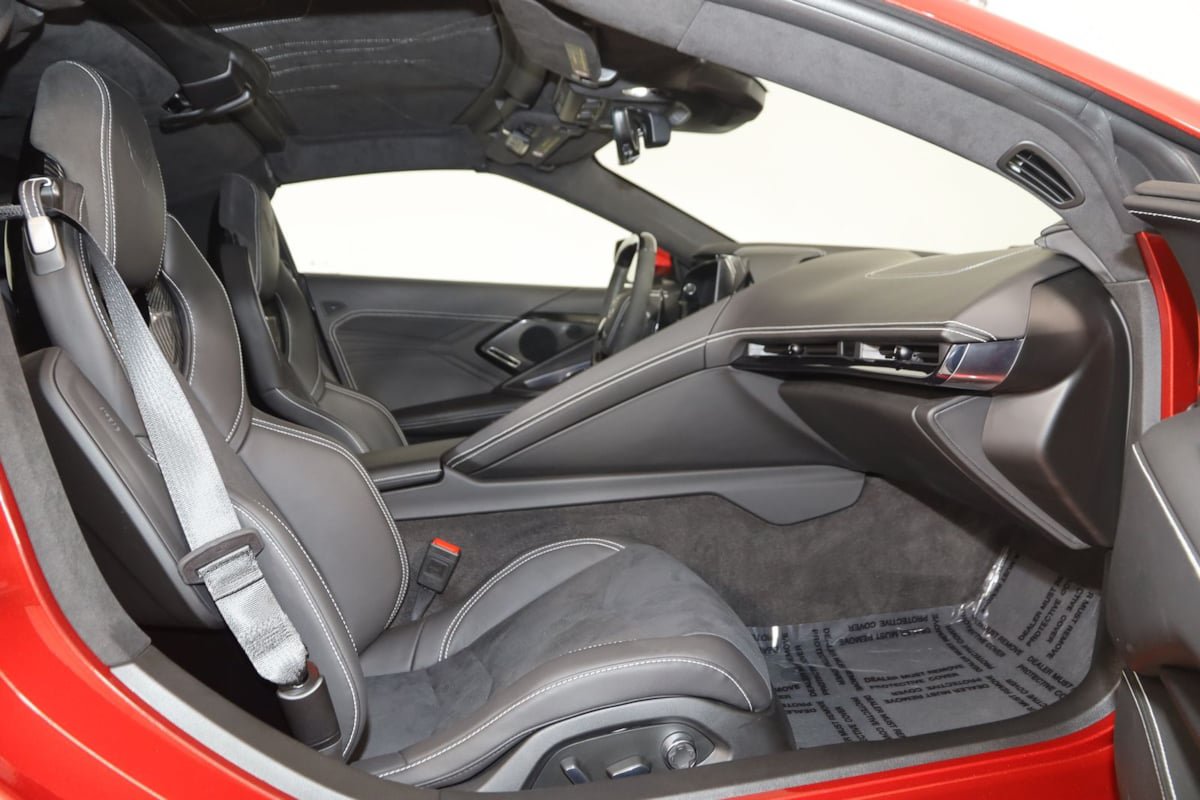 Used 2025 Chevrolet Corvette Z06 w/ Z07 Performance Package RWD image 15