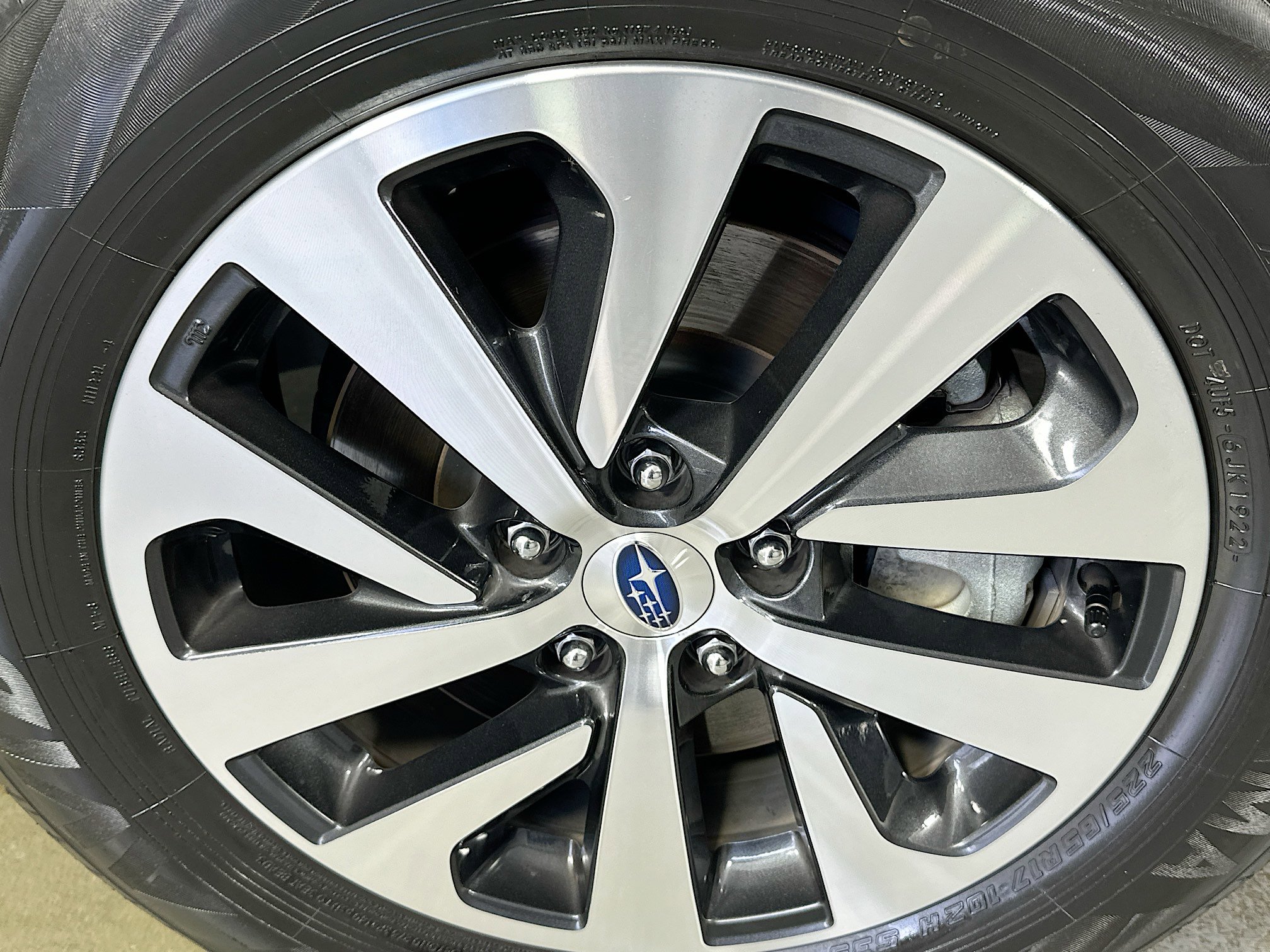 Used 2023 Subaru Outback Premium AWD/4WD image 31
