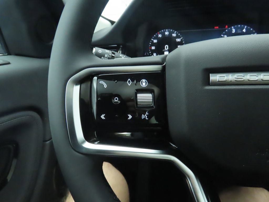 Used 2025 Land Rover Discovery Sport S image 11