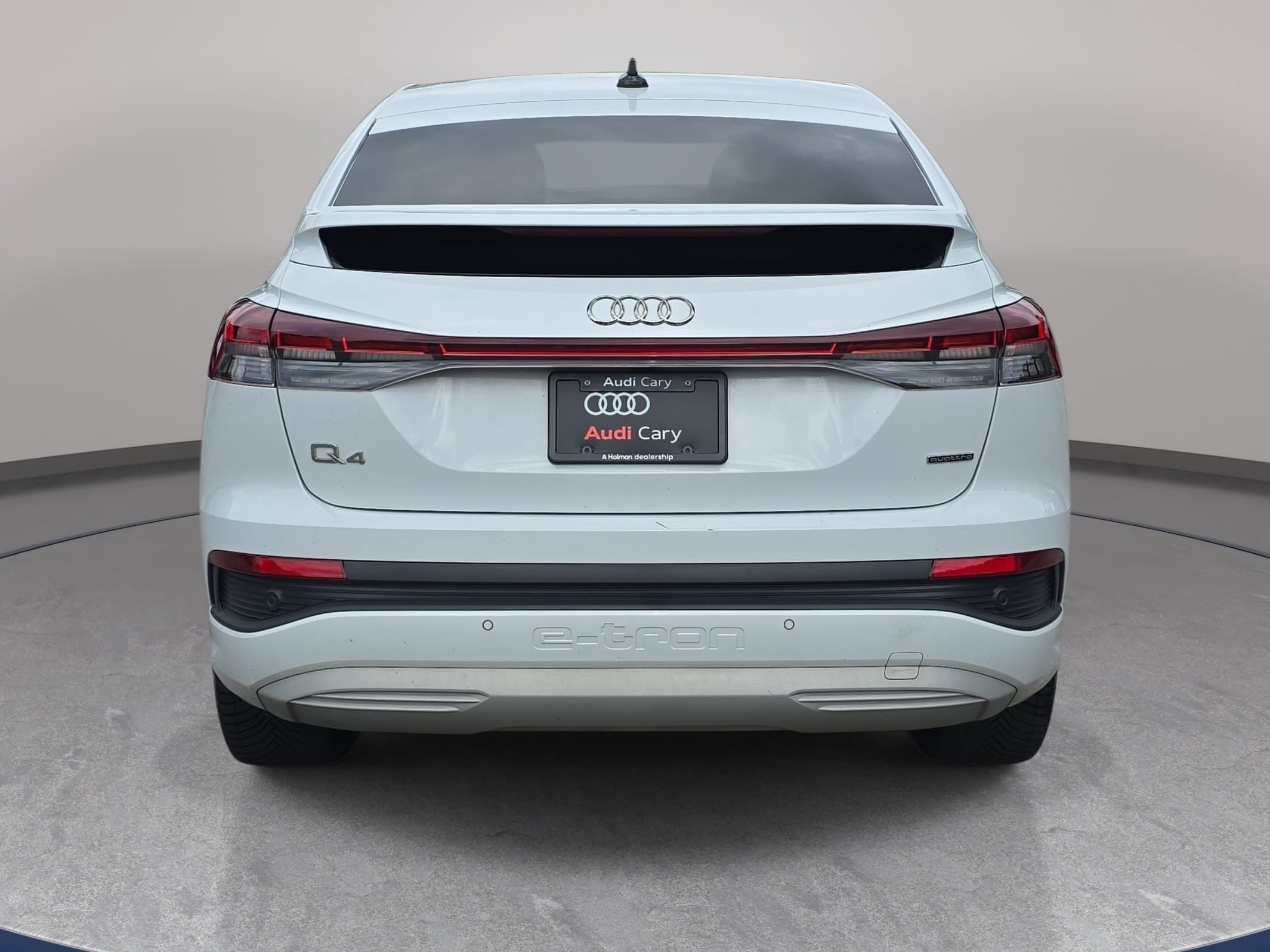 Used 2022 Audi Q4 e-tron Premium Plus AWD/4WD image 6