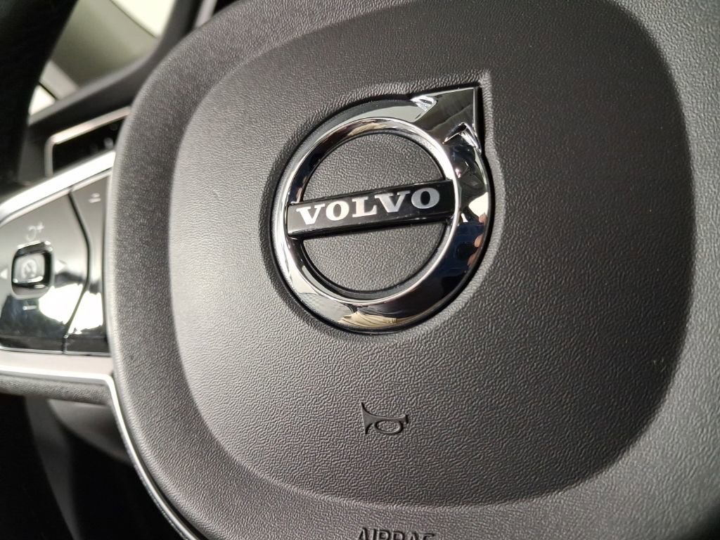Certified 2024 Volvo XC60 B5 Core w/ Climate Package AWD/4WD image 32
