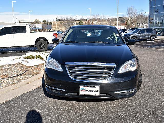 Used 2012 Chrysler 200 Limited image 2