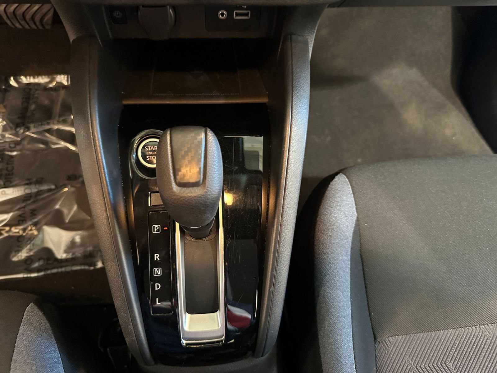 Used 2025 Nissan Versa SV image 40