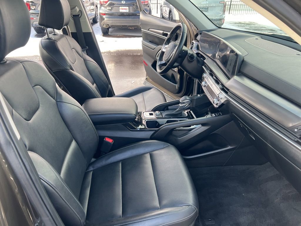 Certified 2023 Kia Telluride S w/ S Sunroof Package image 21
