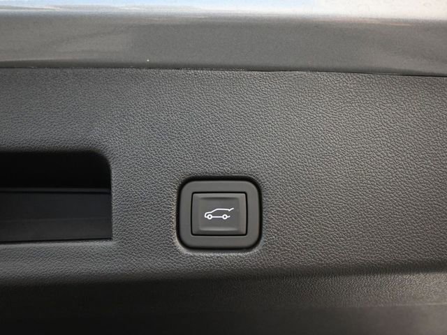 New 2026 Chevrolet Traverse LT w/ Driver Confidence Package image 9