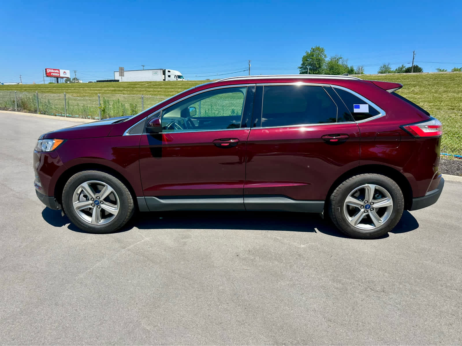 Used 2021 Ford Edge SEL w/ Convenience Package FWD image 8