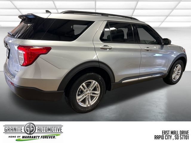 Used 2024 Ford Explorer XLT AWD/4WD image 6