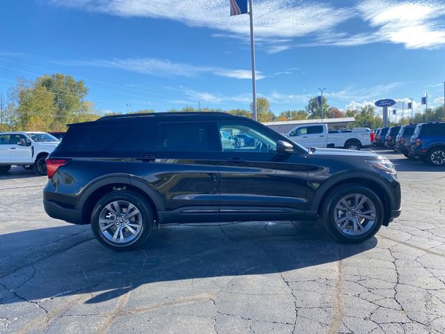 New 2026 Ford Explorer Active image 8