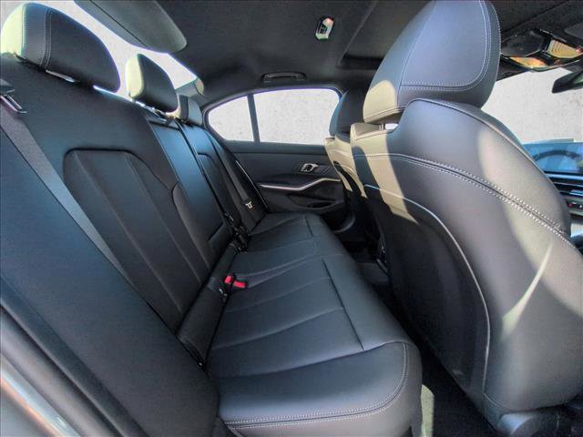 Used 2025 BMW 330i xDrive 330i xDrive w/ M Sport Package image 21