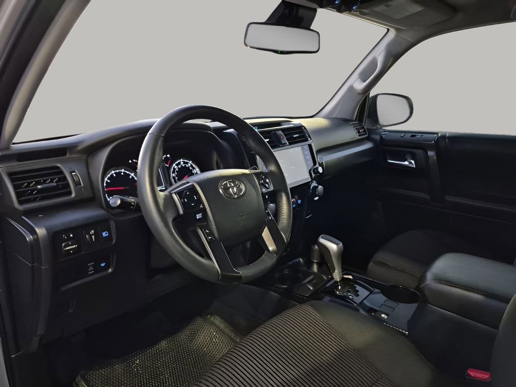 Used 2024 Toyota 4Runner TRD Off-Road image 29