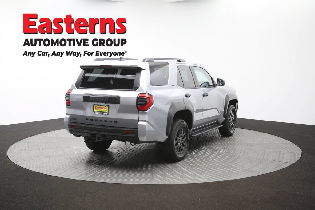 Used 2025 Toyota 4Runner SR5 AWD/4WD image 43