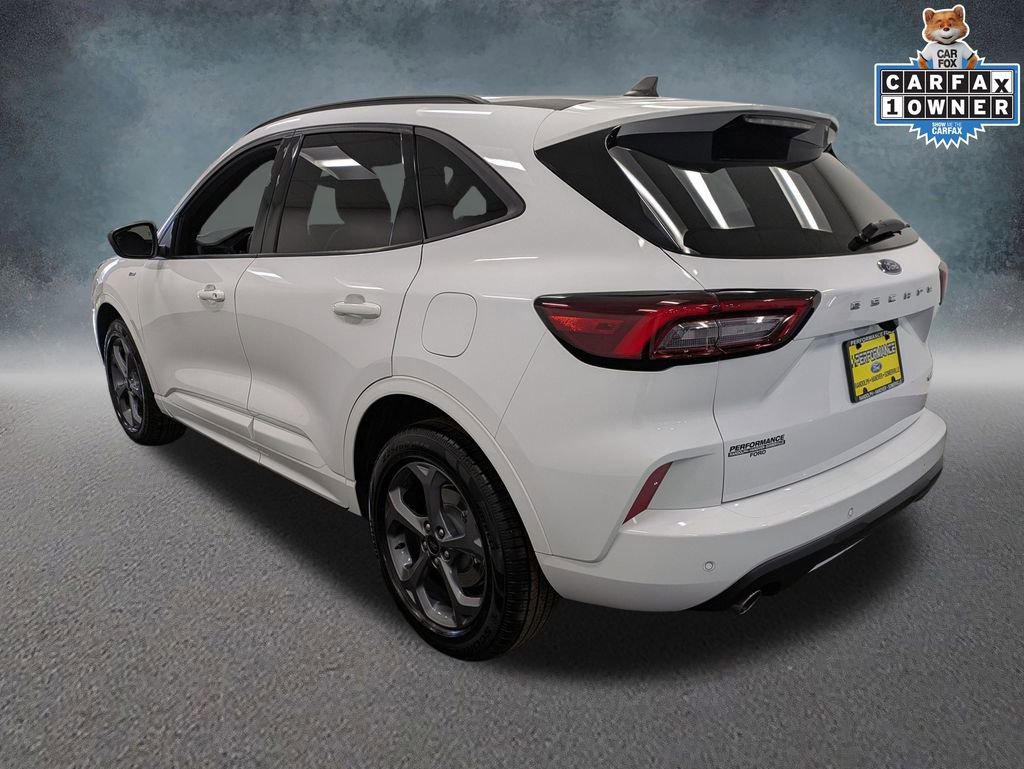 Used 2023 Ford Escape ST-Line w/ Tech Pack #1 AWD/4WD image 6