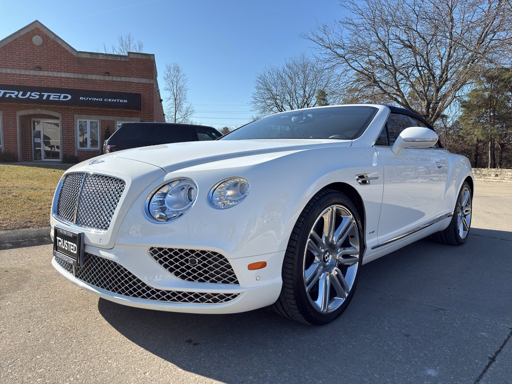 Used 2017 Bentley Continental GT image 3