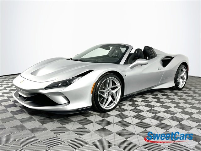 Used 2021 Ferrari F8 Tributo image 3