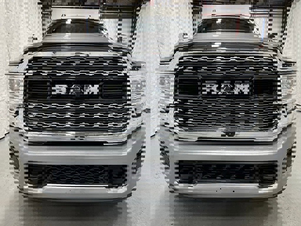 Used 2024 RAM 2500 Limited image 2