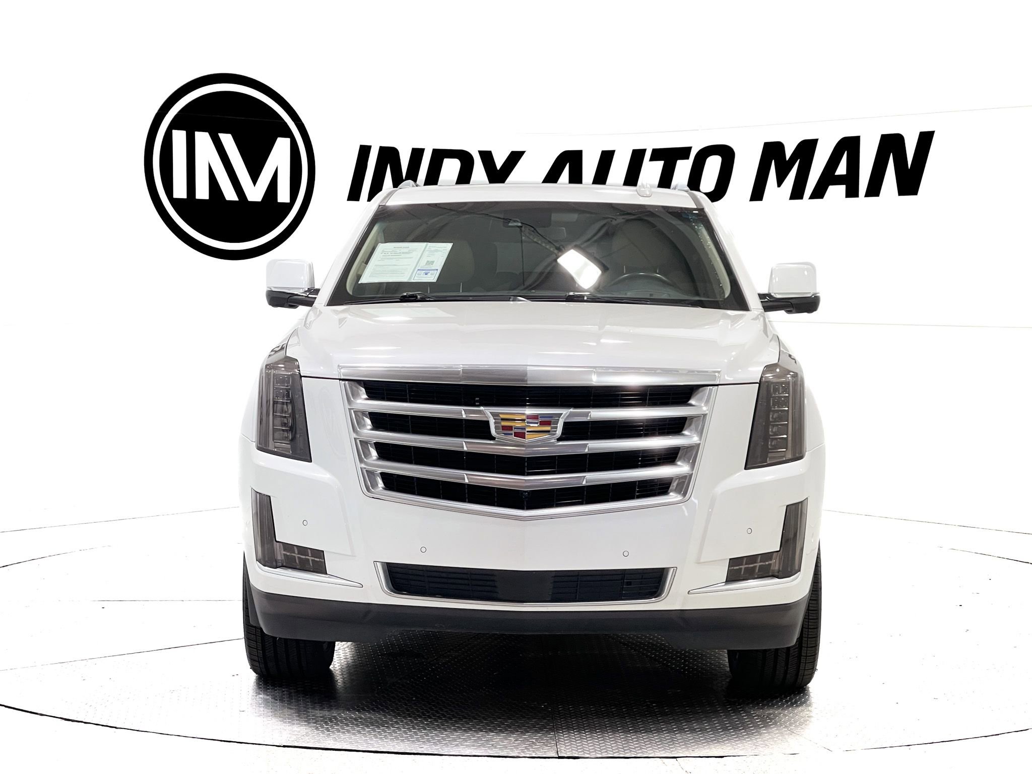 Used 2018 Cadillac Escalade ESV Premium Luxury AWD/4WD image 9
