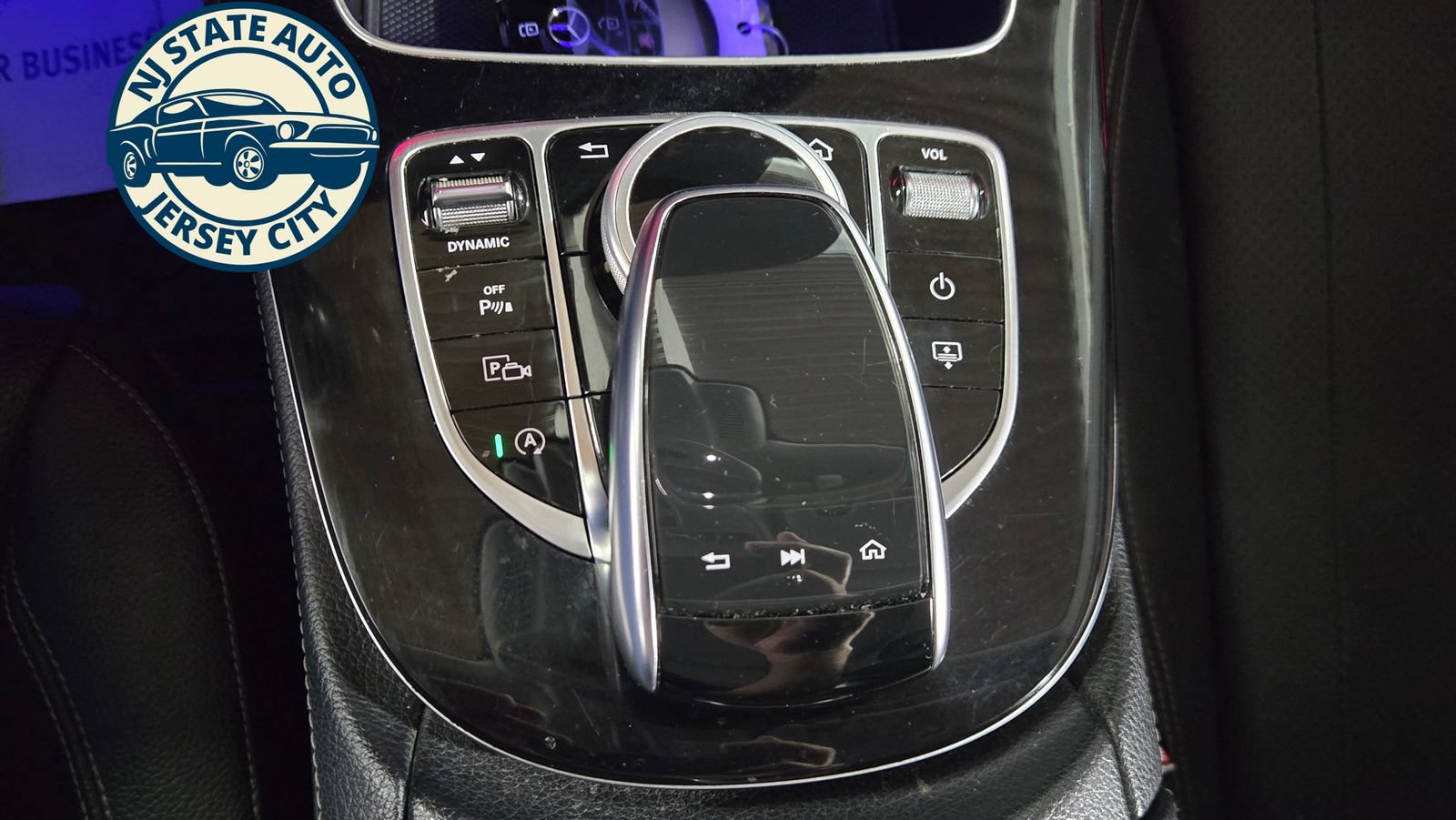 Used 2018 Mercedes-Benz E 300 4MATIC w/ Premium 3 Package (Q03) image 19