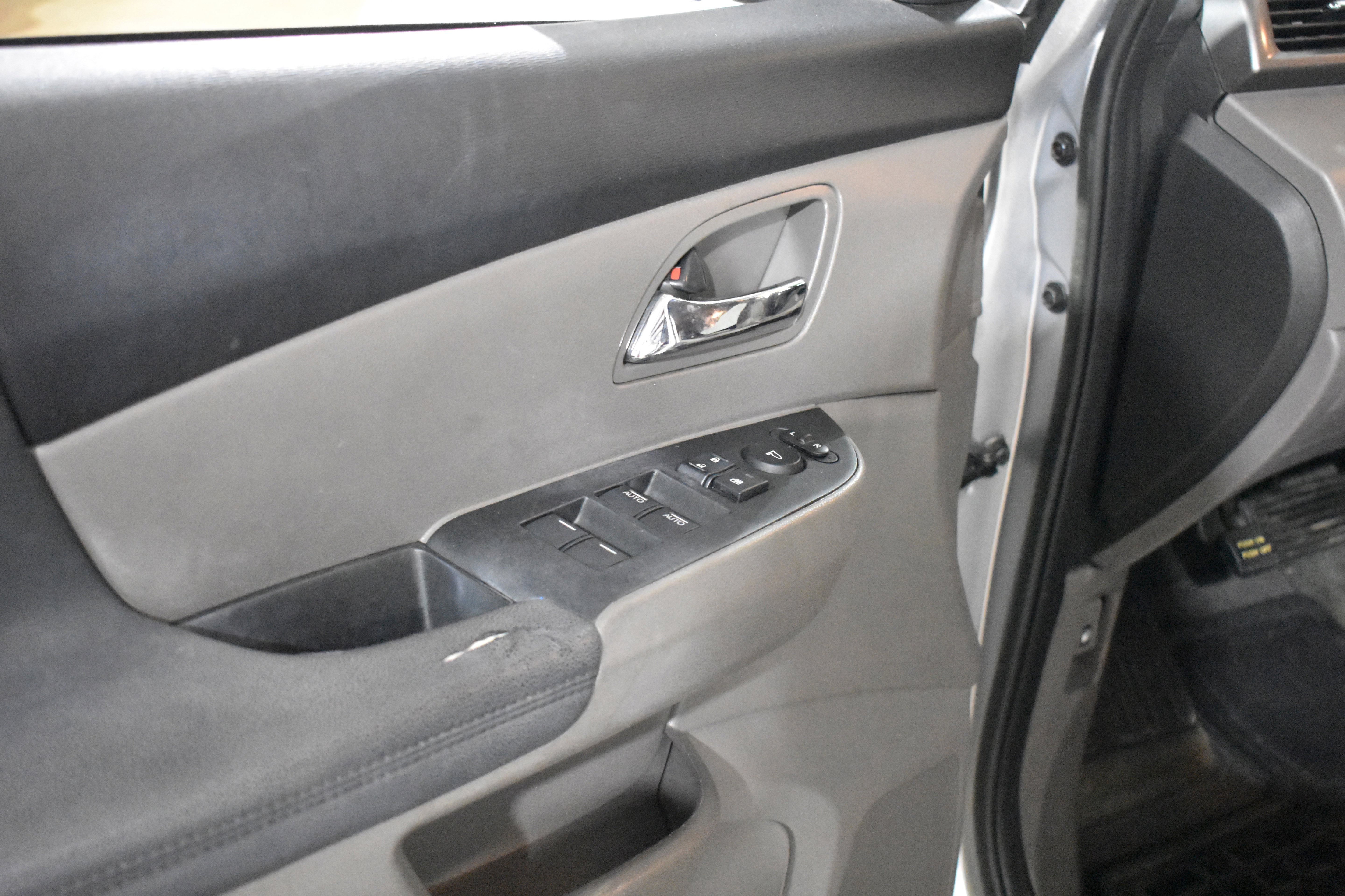 Used 2015 Honda Odyssey EX image 25