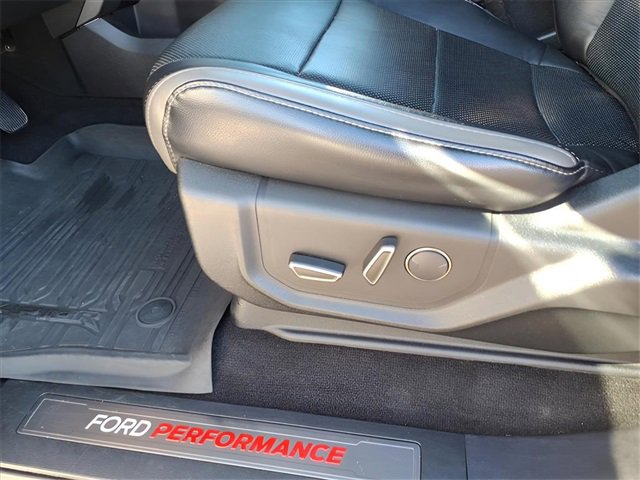 Used 2018 Ford F150 Raptor w/ Equipment Group 802A Luxury image 11