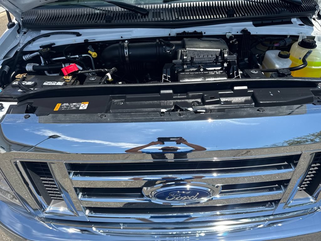 Certified 2025 Ford E-450 and Econoline 450 Super Duty w/ Power Equipment Group RWD image 25