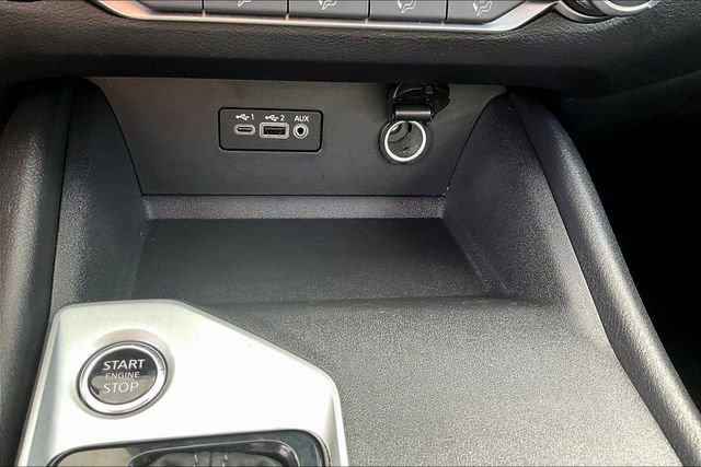 Used 2025 Nissan Altima 2.5 SV image 15