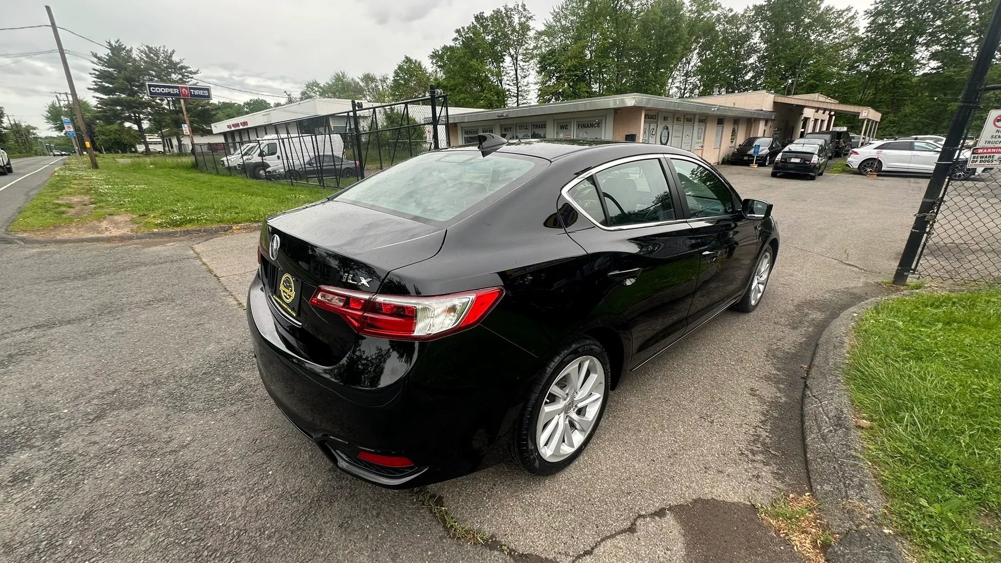 Used 2018 Acura ILX FWD image 4