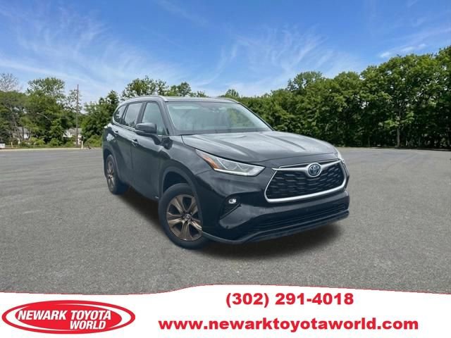 Used 2023 Toyota Highlander Bronze Edition AWD/4WD video 1