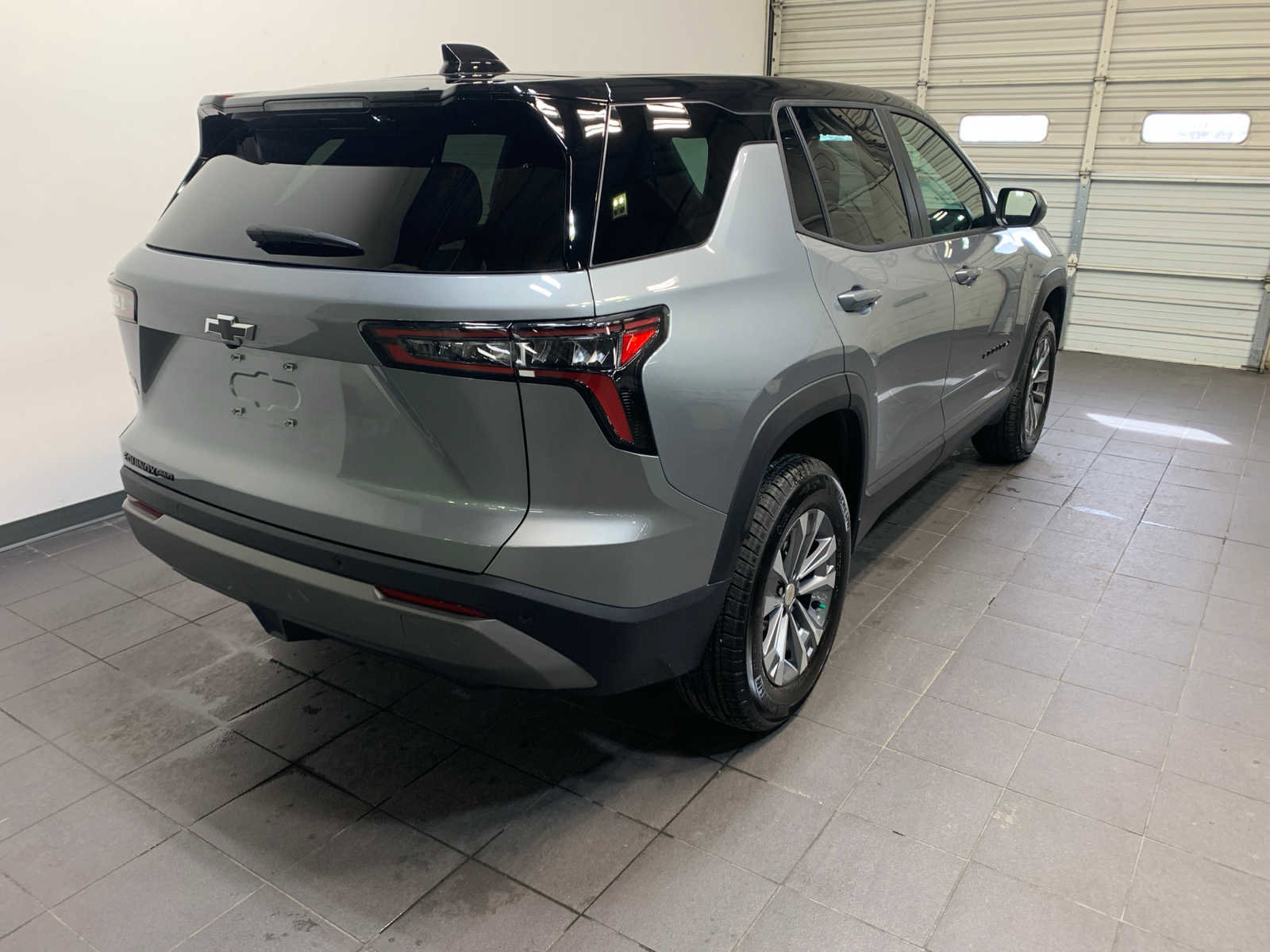 Used 2026 Chevrolet Equinox LT image 3