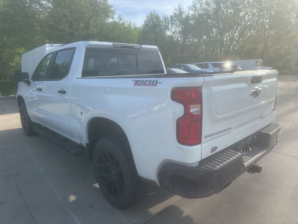 Used 2022 Chevrolet Silverado 1500 LT Trail Boss w/ LT Trail Boss Premium Package AWD/4WD image 8