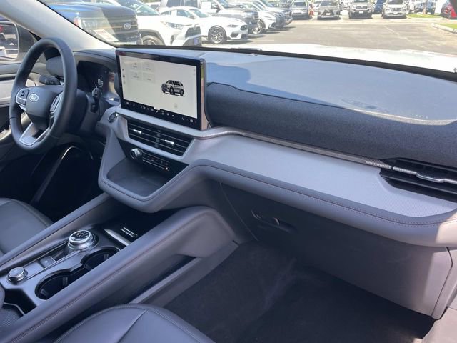 Certified 2025 Ford Explorer Active w/ Active Comfort Package image 32