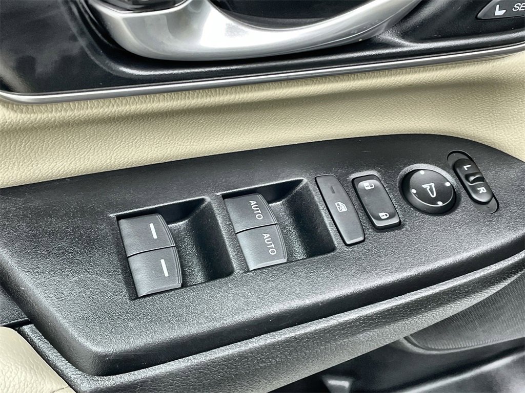 Used 2022 Honda CR-V EX-L image 12