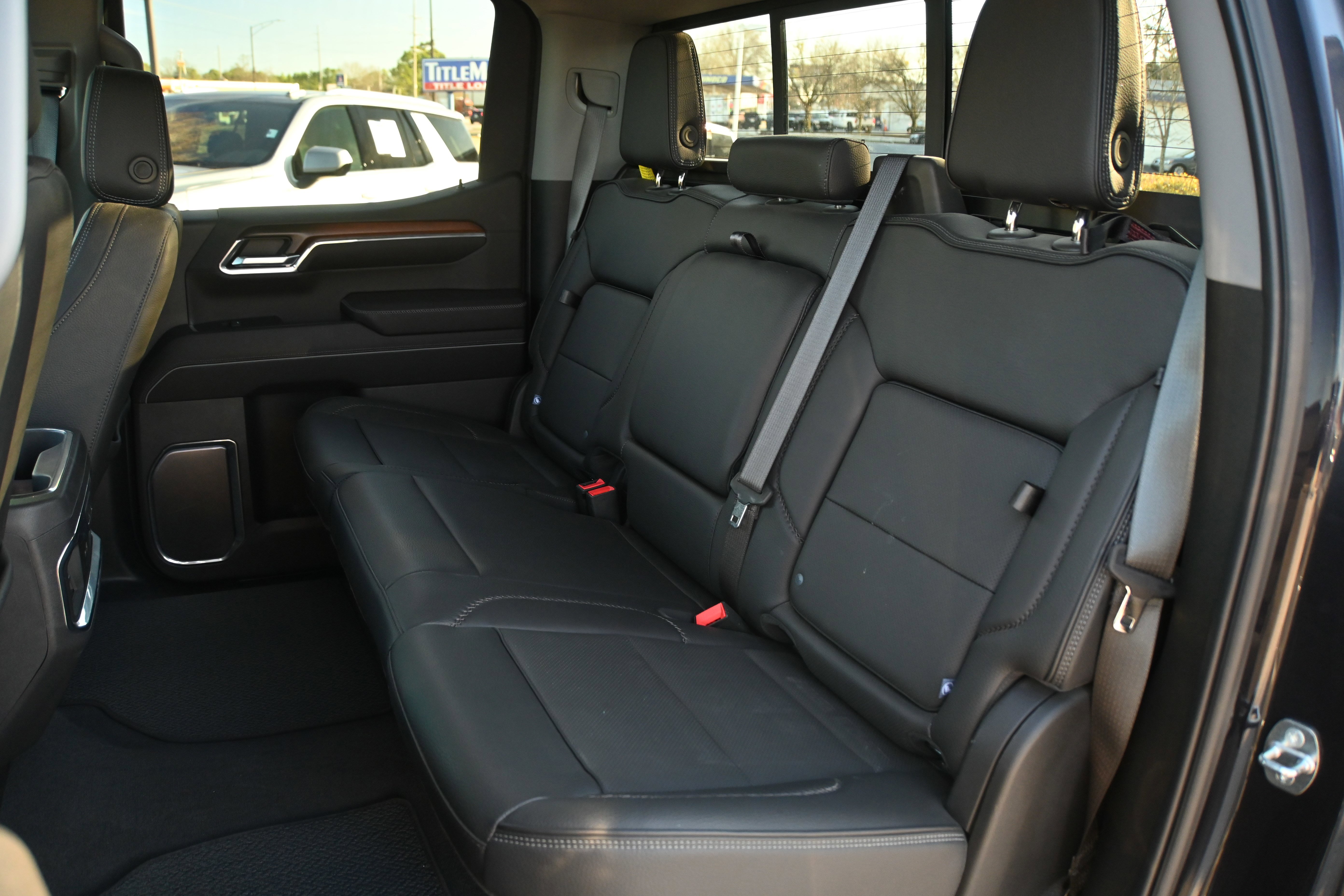 Used 2024 GMC Sierra 1500 Denali w/ Denali Reserve Package AWD/4WD image 31