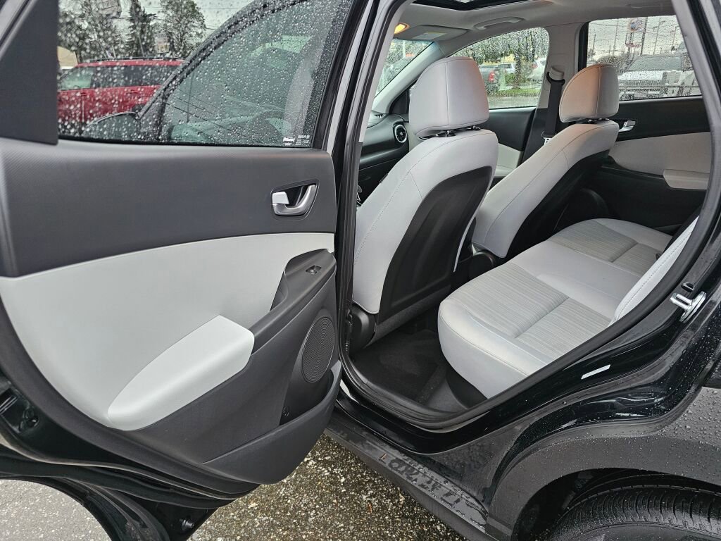 Used 2023 Hyundai Kona SEL w/ Convenience Package image 13