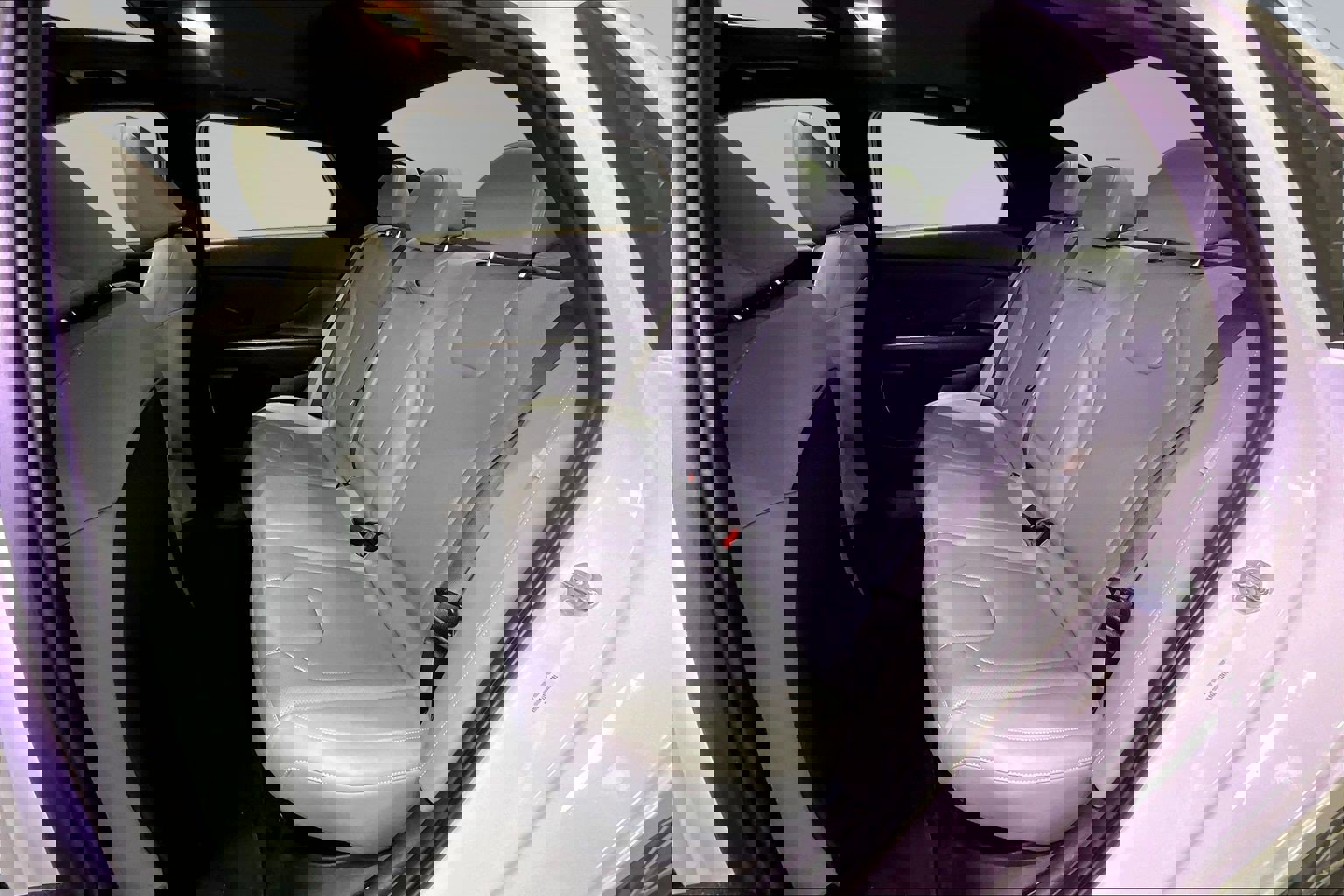 Used 2025 Hyundai Elantra Limited w/ Cargo Package image 22