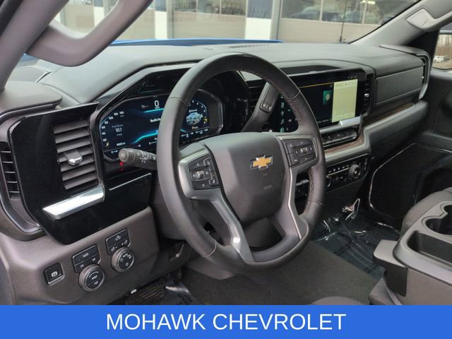 Used 2025 Chevrolet Silverado 1500 LT image 11