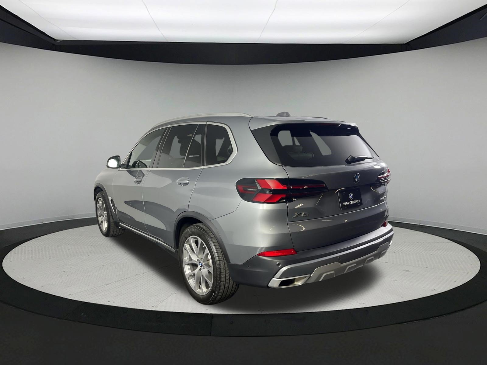 Certified 2026 BMW X5 xDrive40i AWD/4WD image 7