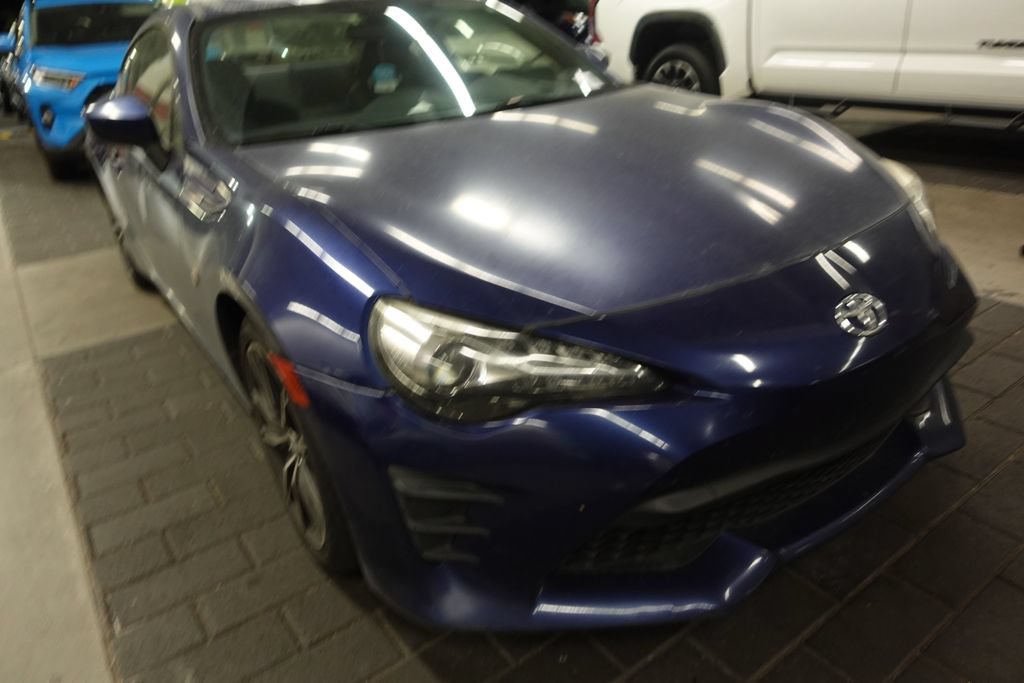 Used 2017 Toyota 86 RWD image 1