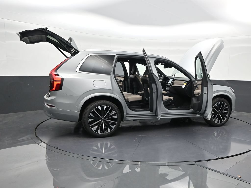 New 2026 Volvo XC90 B6 Plus w/ Protection Package Premier AWD/4WD image 29