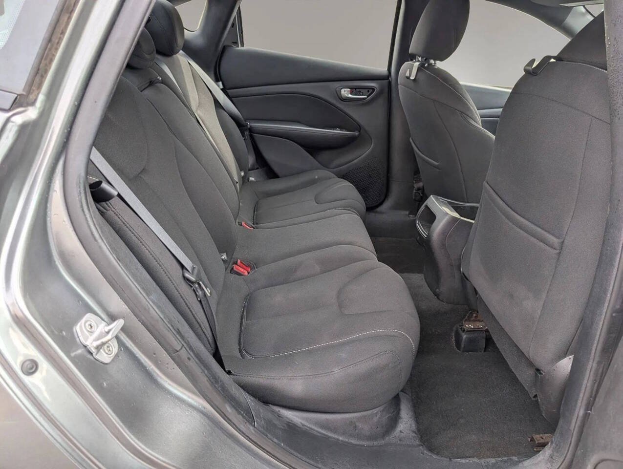 Used 2013 Dodge Dart Limited FWD image 30