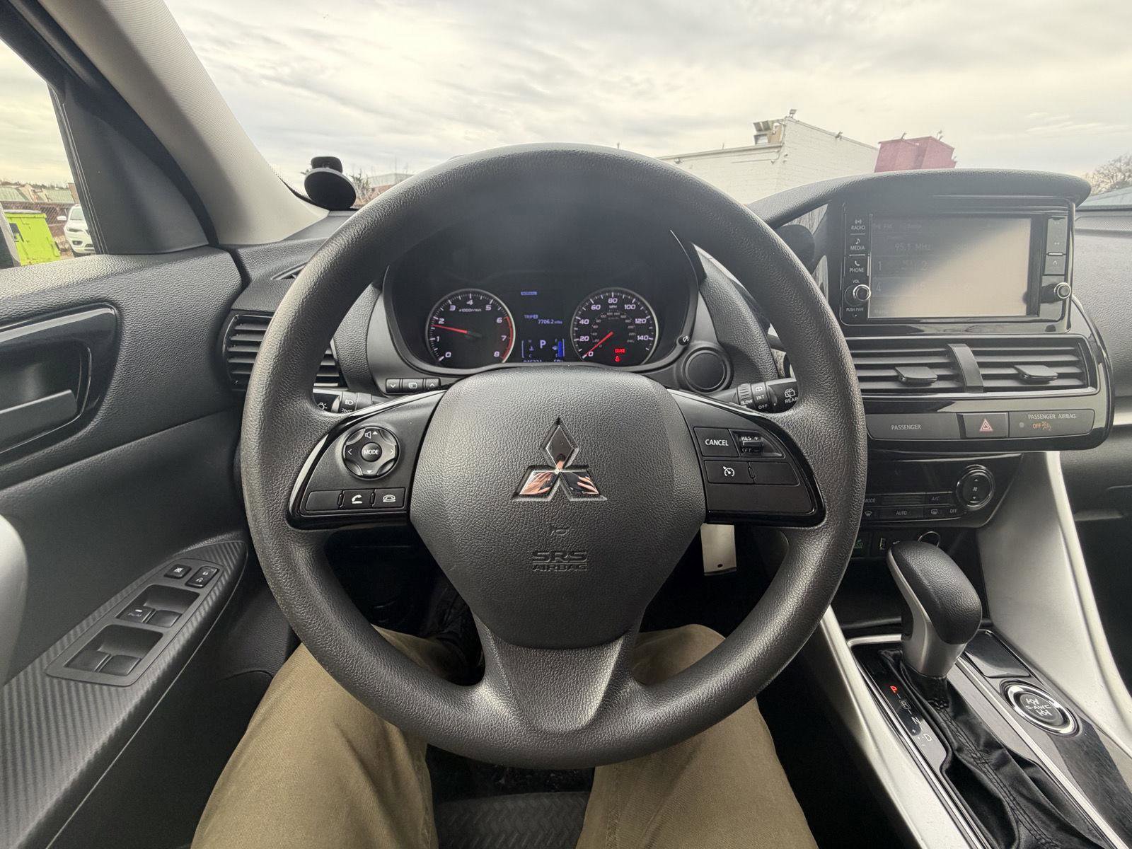 Used 2022 Mitsubishi Eclipse Cross ES image 17