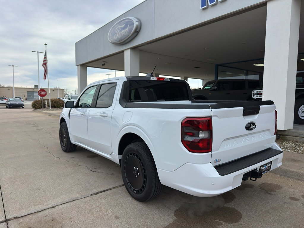New 2025 Ford Maverick Lobo image 6