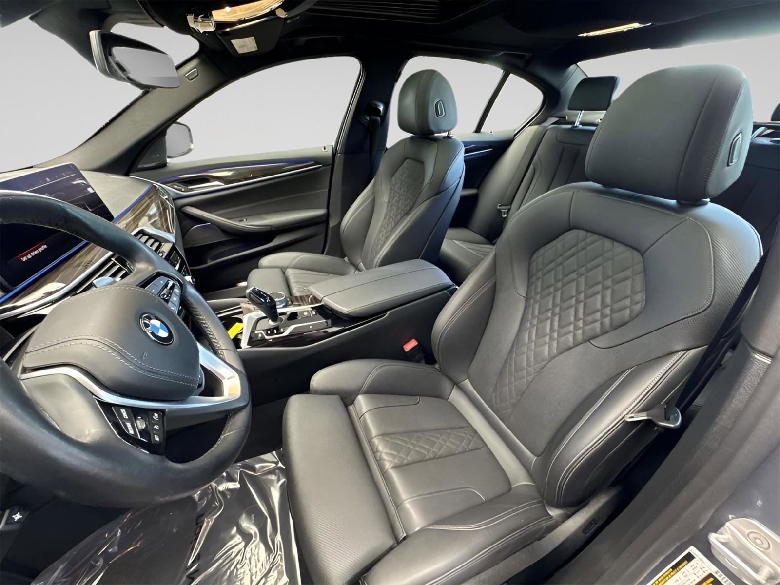 Used 2021 BMW 530i xDrive 530i xDrive w/ Premium Package image 11