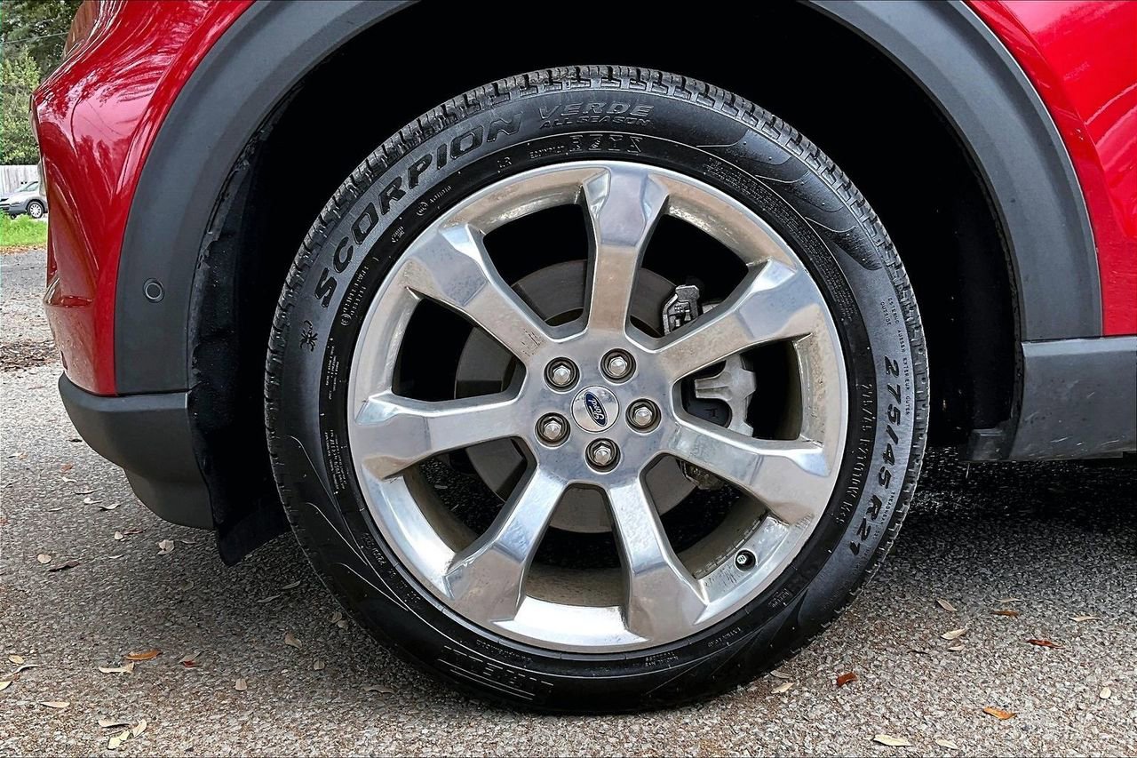 Used 2020 Ford Explorer Platinum w/ Premium Technology Package image 31