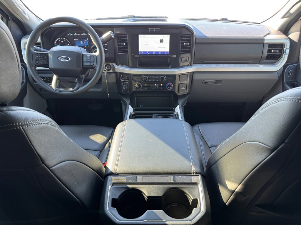 Used 2025 Ford F250 XLT image 10